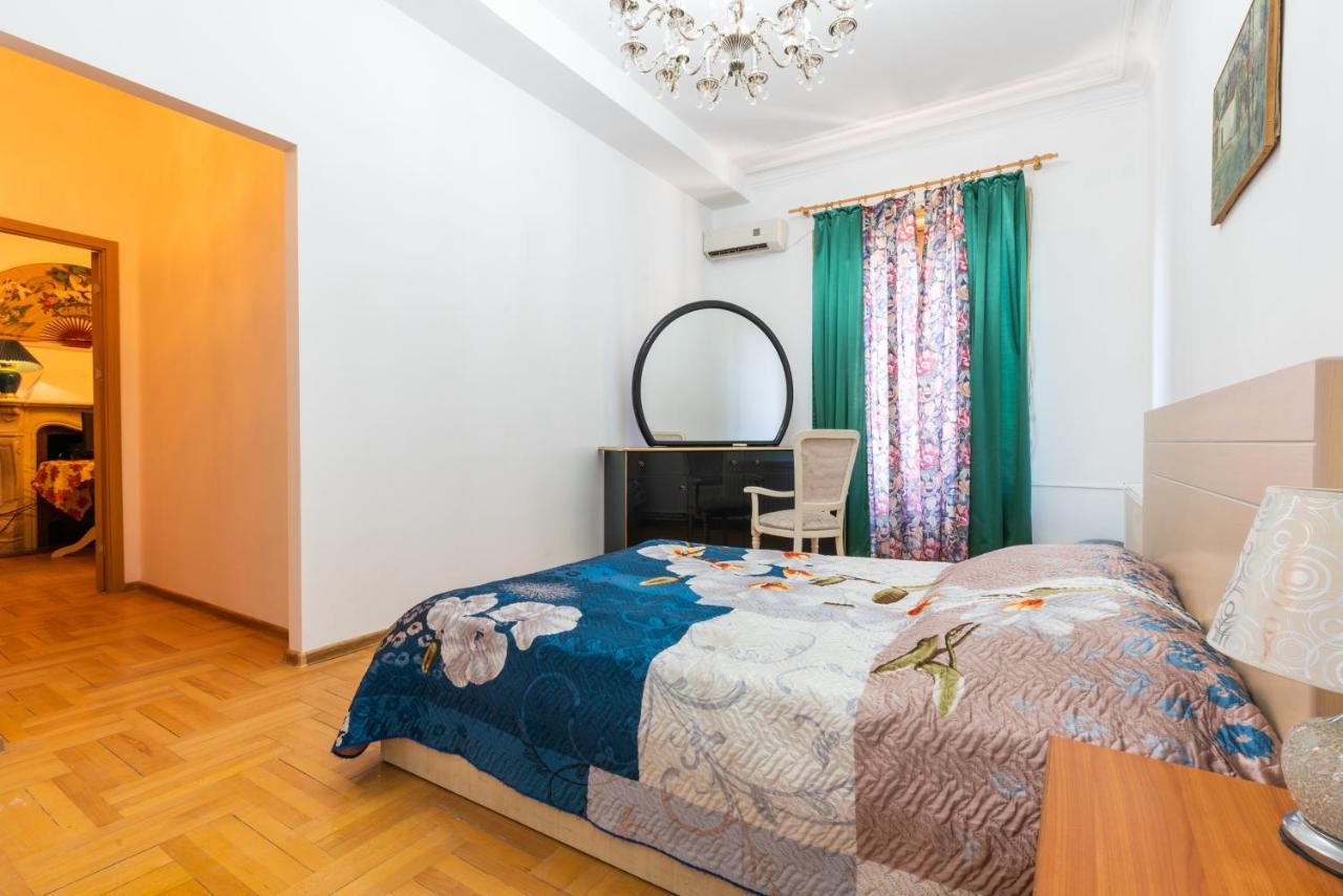 Center 4 You Hotel Tbilisi Exterior photo